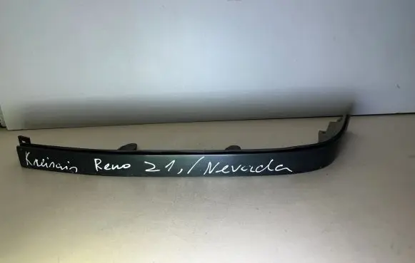 Renault 21 Under headlight/headlamp trim 7700789900