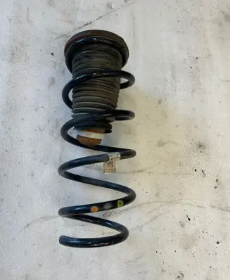 Fiat 500X Front shock absorber with coil spring
