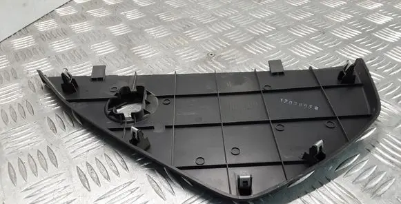 KIA Sportage Dashboard side end trim 847680Z100