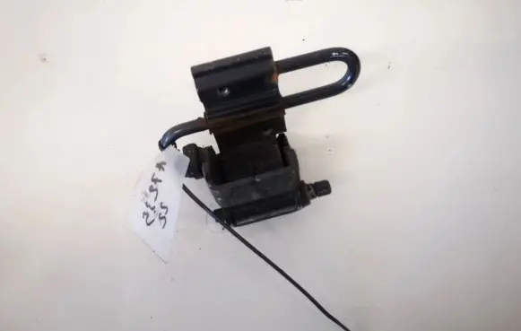 Audi A6 S6 C5 4B Rear door lower hinge 4b0833411e