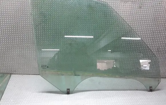 Citroen C4 I Picasso Front door window glass four-door