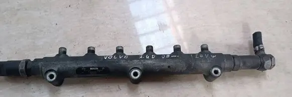 Volvo V70 Fuel main line pipe 0445215010