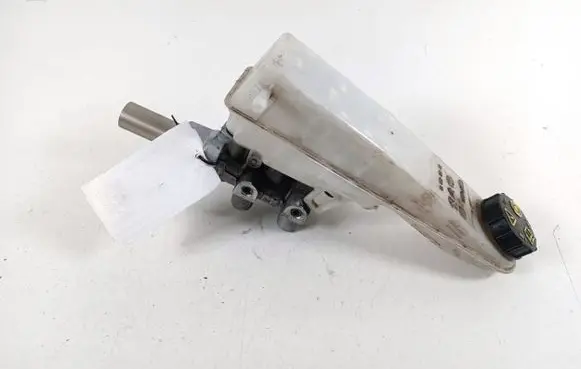 Opel Vivaro Master brake cylinder 1613263780