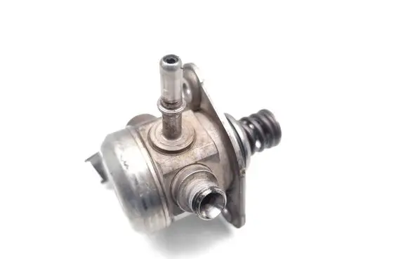 Ford Focus Fuel injection high pressure pump CM5G-9D376-GA 0261520095