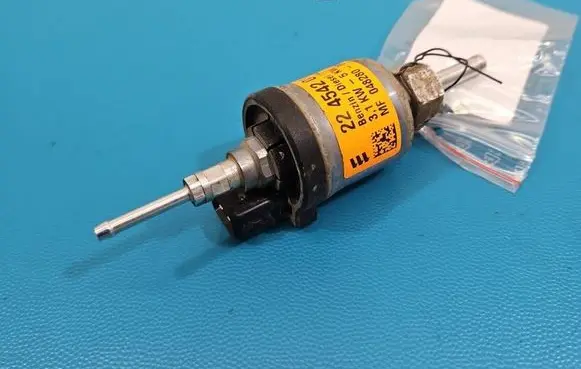 Toyota RAV 4 (XA40) Webasto circulation pump for autonomous heater 22454201 IMPRK1564557