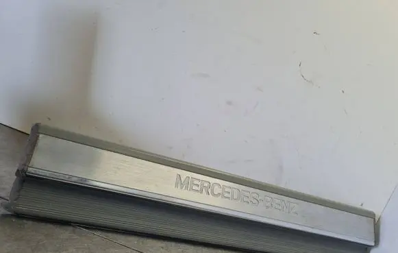 Mercedes-Benz S W140 Front sill trim cover 1406800535