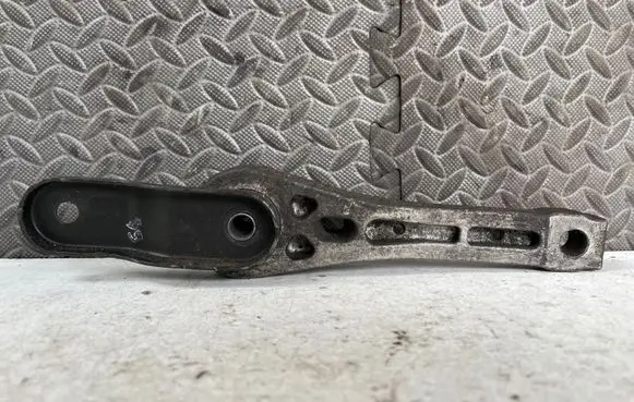Volkswagen Golf V Engine mounting bracket 1K0199855L