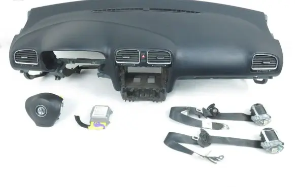 Volkswagen Golf VI Dashboard 