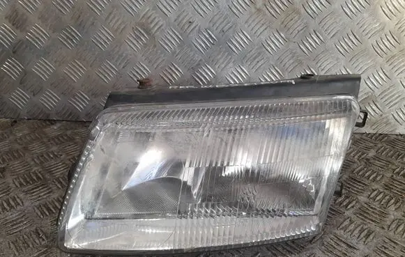 Volkswagen PASSAT B5 Headlight/headlamp