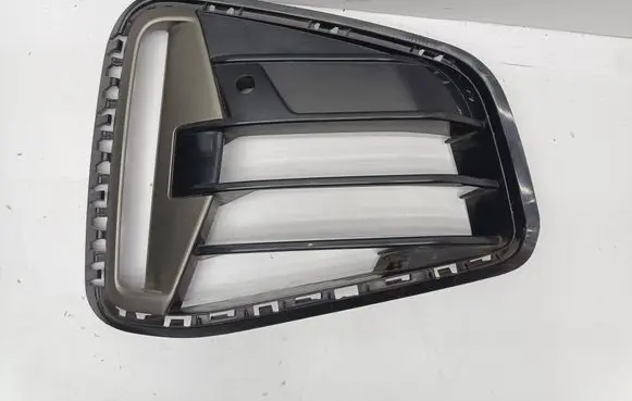 BMW 4 G22 G23 G24 G26 Front bumper lower grill 8077066 51118077066
