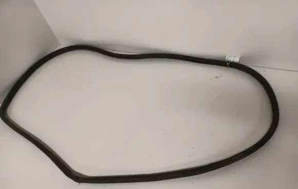 KIA Sorento Rear door rubber seal (on body) 