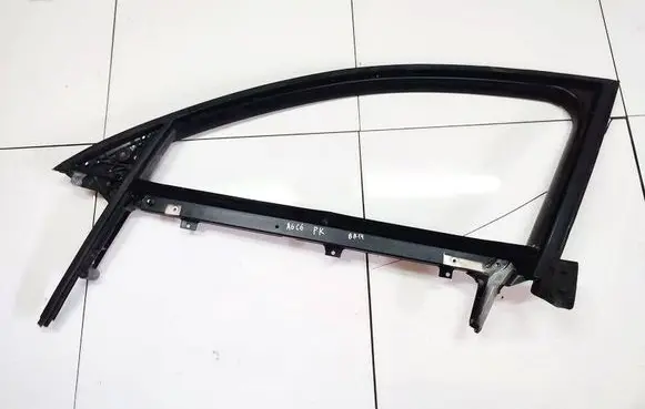 Skoda Fabia Mk3 (NJ) Front door window/glass frame 4F0867381 4F0867381C