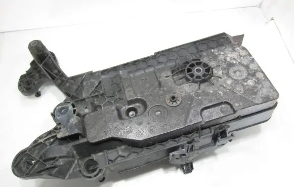 Battery tray
