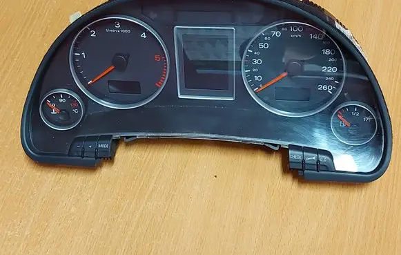 Audi A4 S4 B7 8E 8H Speedometer (instrument cluster) 036901830