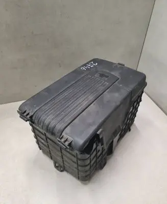 Volkswagen Tiguan Battery box tray 3C0915443A