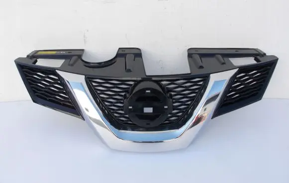 Nissan X-Trail T32 Front bumper upper radiator grill 623104CE0A