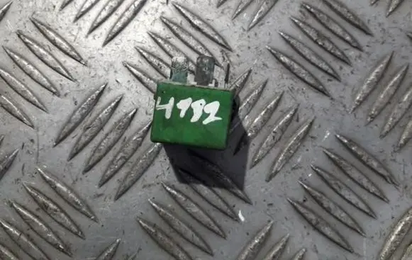 Citroen Xsara Picasso Other relay 35a03531