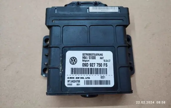 Audi Q7 4L Gearbox control unit/module 09D927750FS