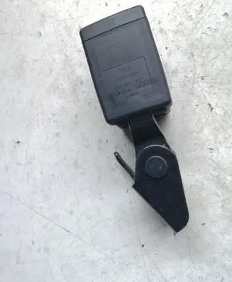 Opel Insignia A Middle seatbelt buckle (rear) 13267110