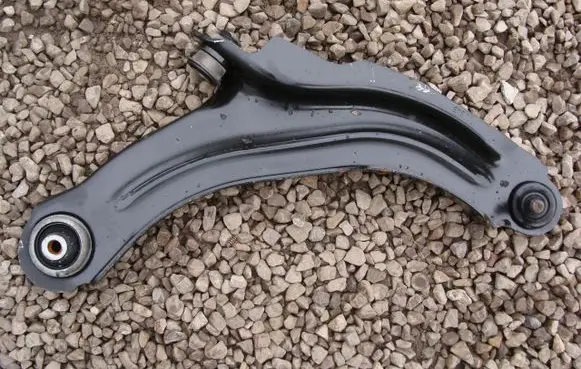 Renault Clio IV Front control arm