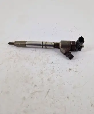 KIA Sorento Fuel injector 338002F610