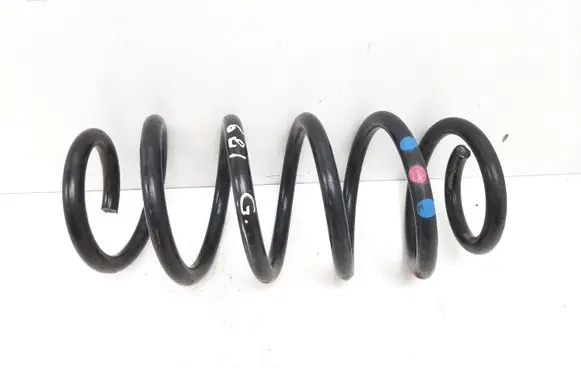 Toyota Auris E180 Rear coil spring