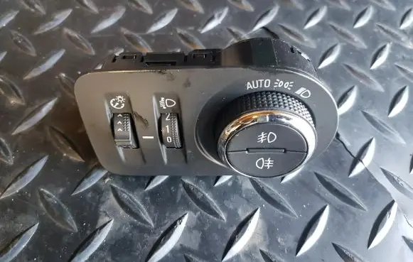 Opel Grandland X Light switch