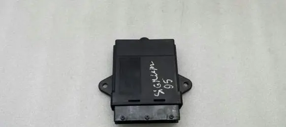 Opel Zafira B Door control unit/module 13193366