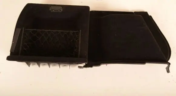 Mercedes-Benz C W204 Other trunk/boot trim element A2046902925 A2046902725