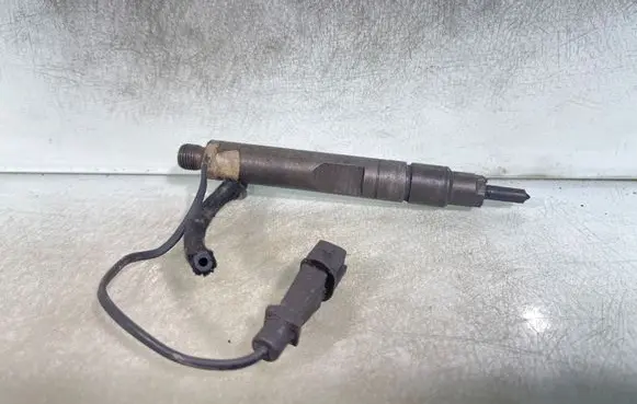 Audi A4 S4 B5 8D Fuel injector 028130201j 2fh Kbel