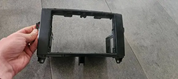 Mercedes-Benz Vito Viano W639 Radio/GPS head unit trim A6396890931 2DIN