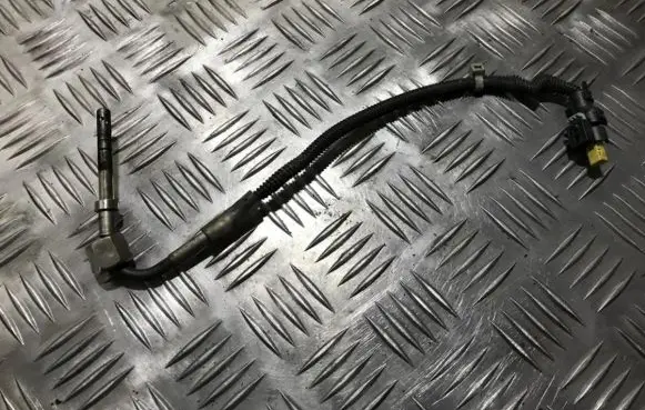 Mercedes-Benz ML W166 Exhaust gas temperature sensor a0009056904