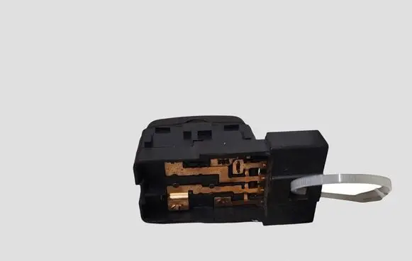 Opel Insignia A Seat control switch 13282592