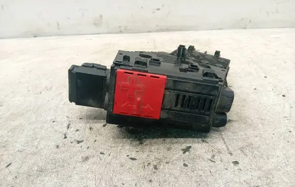 Mercedes-Benz GL X166 Fuse module A1665402450