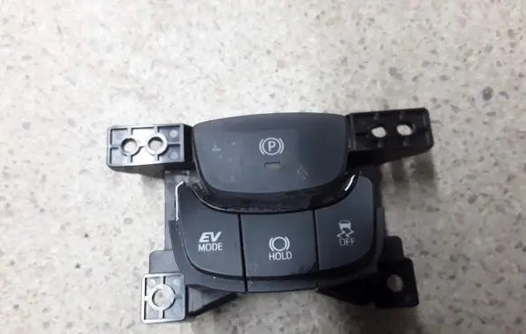 Toyota C-HR I Hand parking brake switch CZ5270