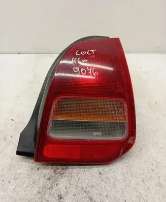 Mitsubishi Colt Rear/tail lights 0431679R