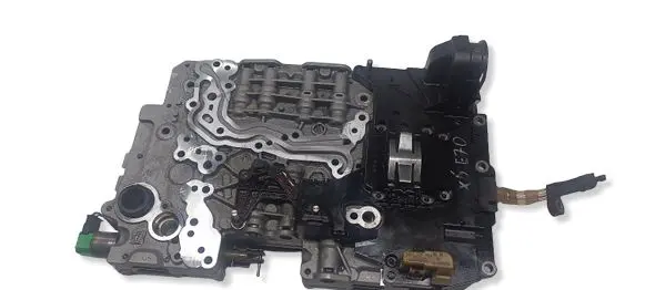 BMW X5 E70 Transmission gearbox valve body 11585525