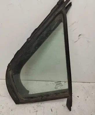 Toyota Yaris Front door vent window glass four-door 682160D050