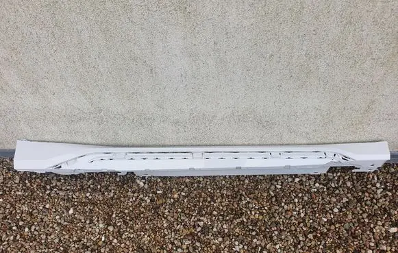 BMW X1 U11 Sill/side skirt trim 51775A01682