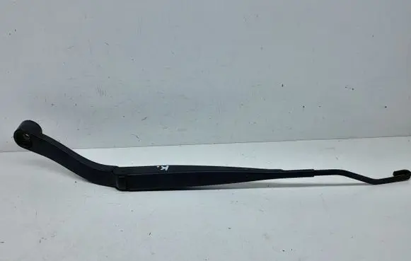 Chevrolet Cruze Front wiper blade arm 95971328