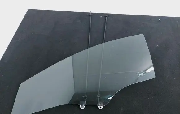 Honda Civic Front door window glass four-door 73350SMGG00 43R007951