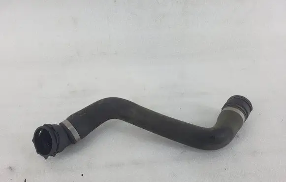 BMW 5 F10 F11 Engine coolant pipe/hose PA66GF30 7789742