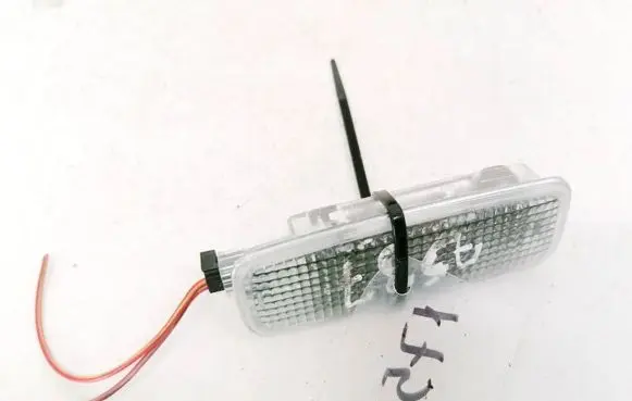 Audi A5 8T 8F Other interior light 4D0947105A