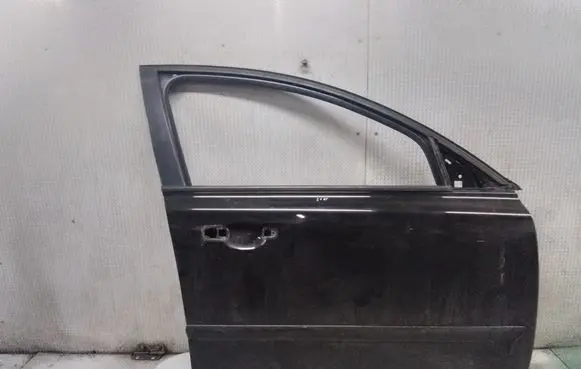 Volvo V50 Front door