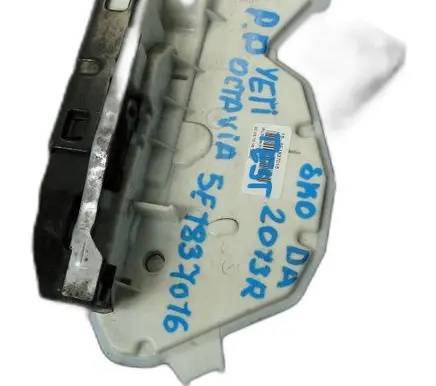 Skoda Yeti (5L) Lock set 5E1837016