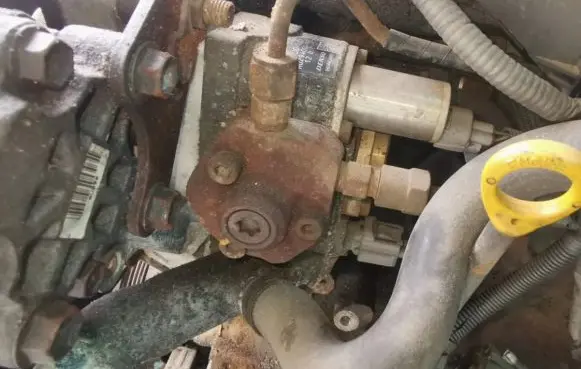 Toyota Avensis T250 Fuel injection high pressure pump 221000g010 2940000101