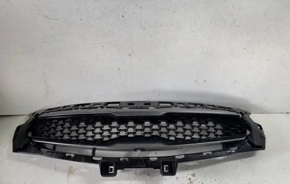 KIA Xceed Front bumper upper radiator grill