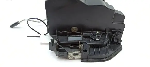 BMW Z4 E85 E86 Front door lock 7167067