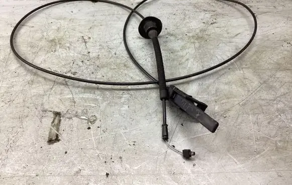 Toyota Corolla E120 E130 Engine bonnet/hood lock release cable 