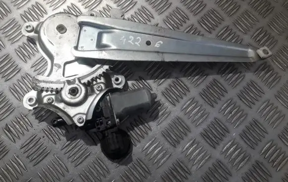 Toyota RAV 4 (XA30) Front door window regulator motor 8571035180 2621002330